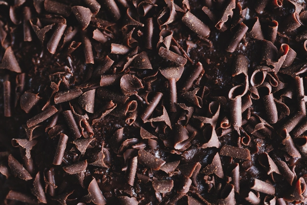 how to prepare chocolate leaves for decoration