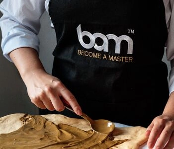 bam is looking for a new colleague in client support