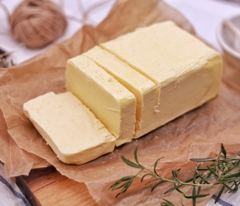 butter or margarine: which is the better choice