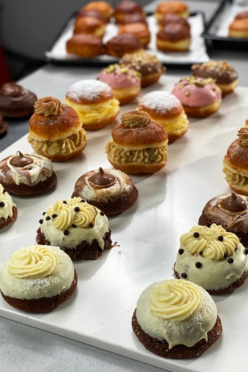Confectionery set Exotic fillings