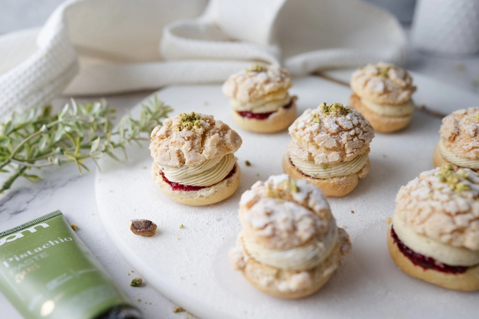 cream puffs with pistachio cream