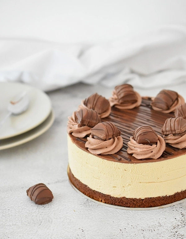 cake kinder bueno