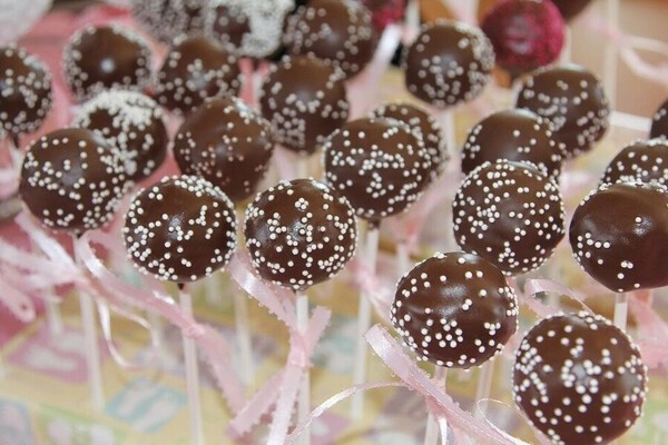 chocolate pops with baileys