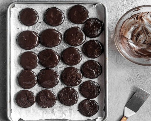 ganache cream in biscuits with orange