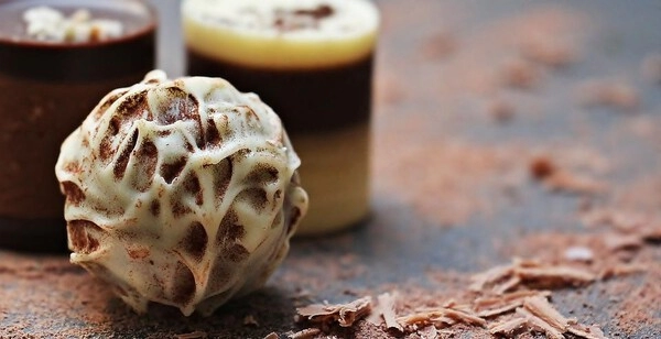 chocolate truffles with champagne