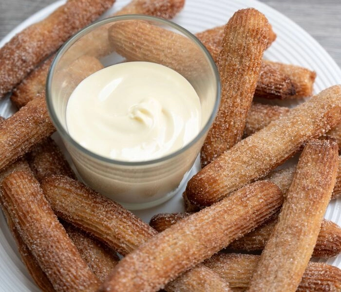 vanilla churros with white chocolate