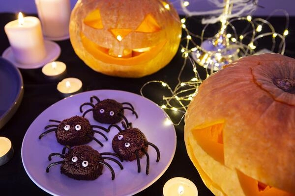 creepy crawlies in the shape of chocolate muffins