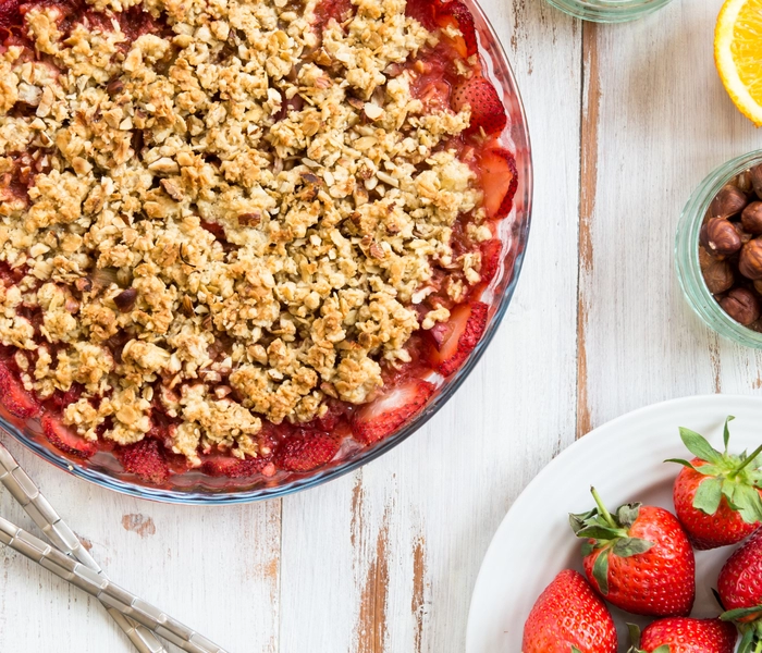 strawberry crumble