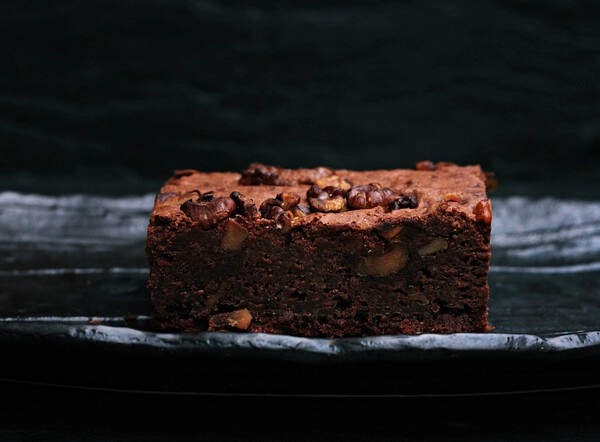 3 simple chocolate recipes with just 3 ingredients
