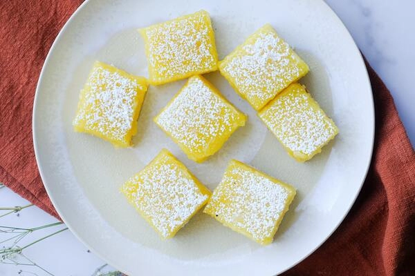 lemon bars with greek yoghurt