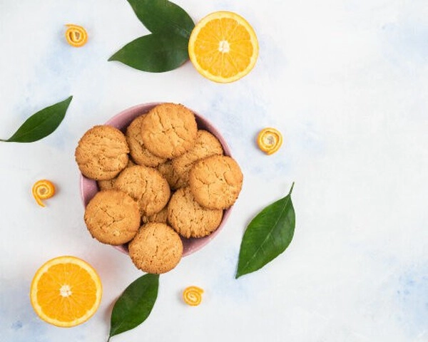 shortcrust pastry biscuits with lemon and coconut