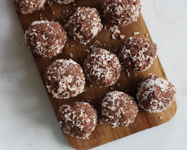 rum balls made from leftover sponge cake