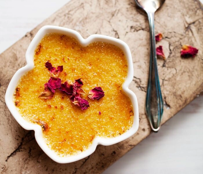 creme brulée with bam mango topping